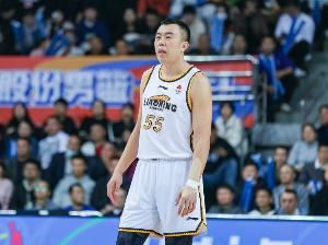 其实还有一战之力！韩德君上赛季场均11+8 命中率高达66.5%