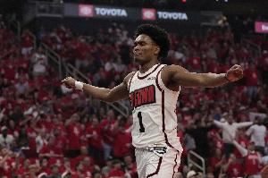 乌度卡：原本就计划阿门谢泼德更多持球 现在这个过程会加快一些