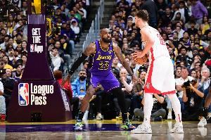 詹姆斯谈申京欧锦赛表现：精彩的夏天 他会把势头带回火箭