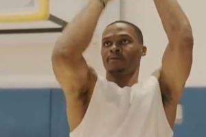 加盟国王！保持竞技状态 威少更新IG转发自己训练集锦！